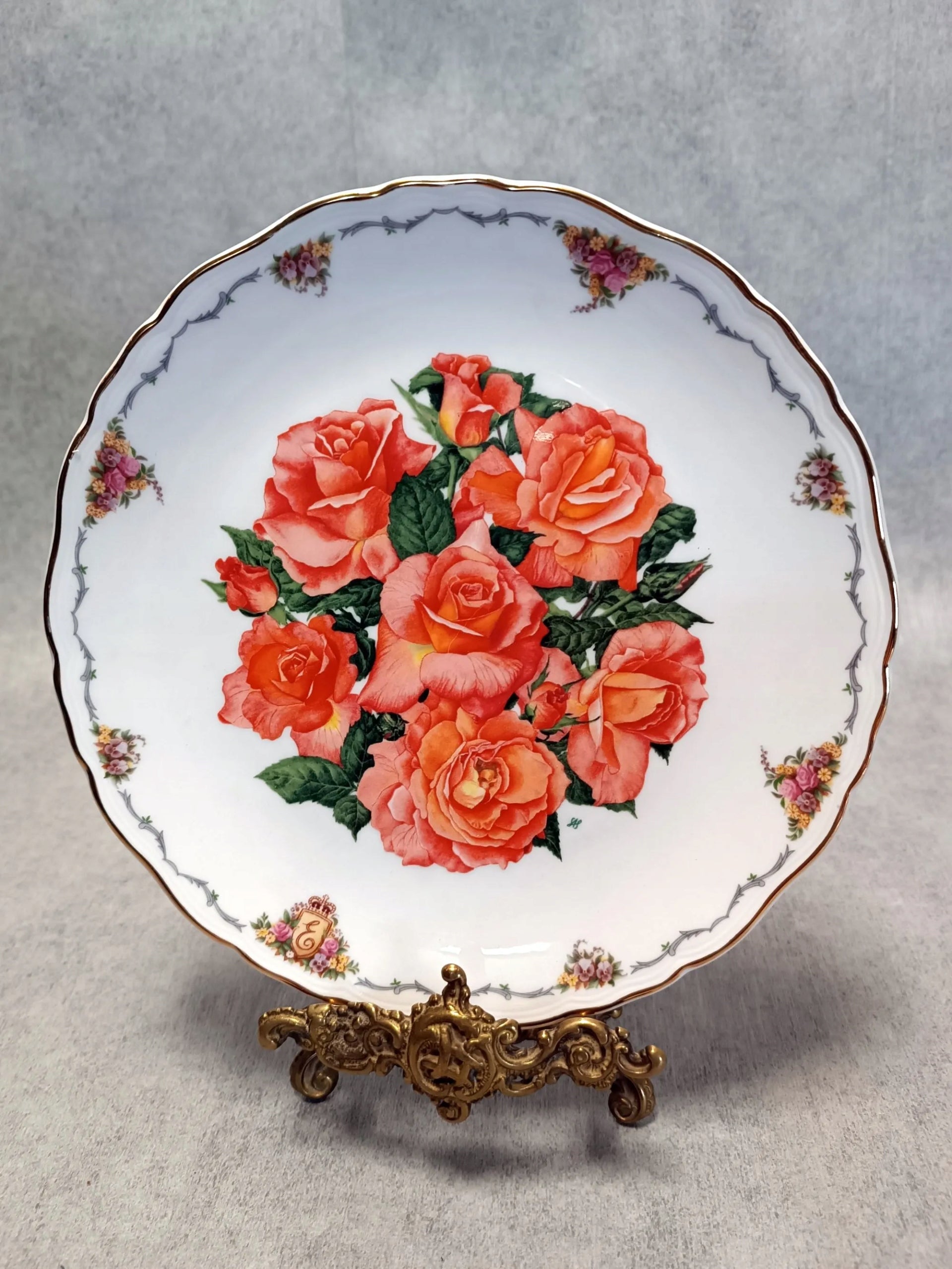 Royal Albert collector's plates from "The Queen Mother's Favourite Flowers" 8.25” diameter Elizabeth of Glamis