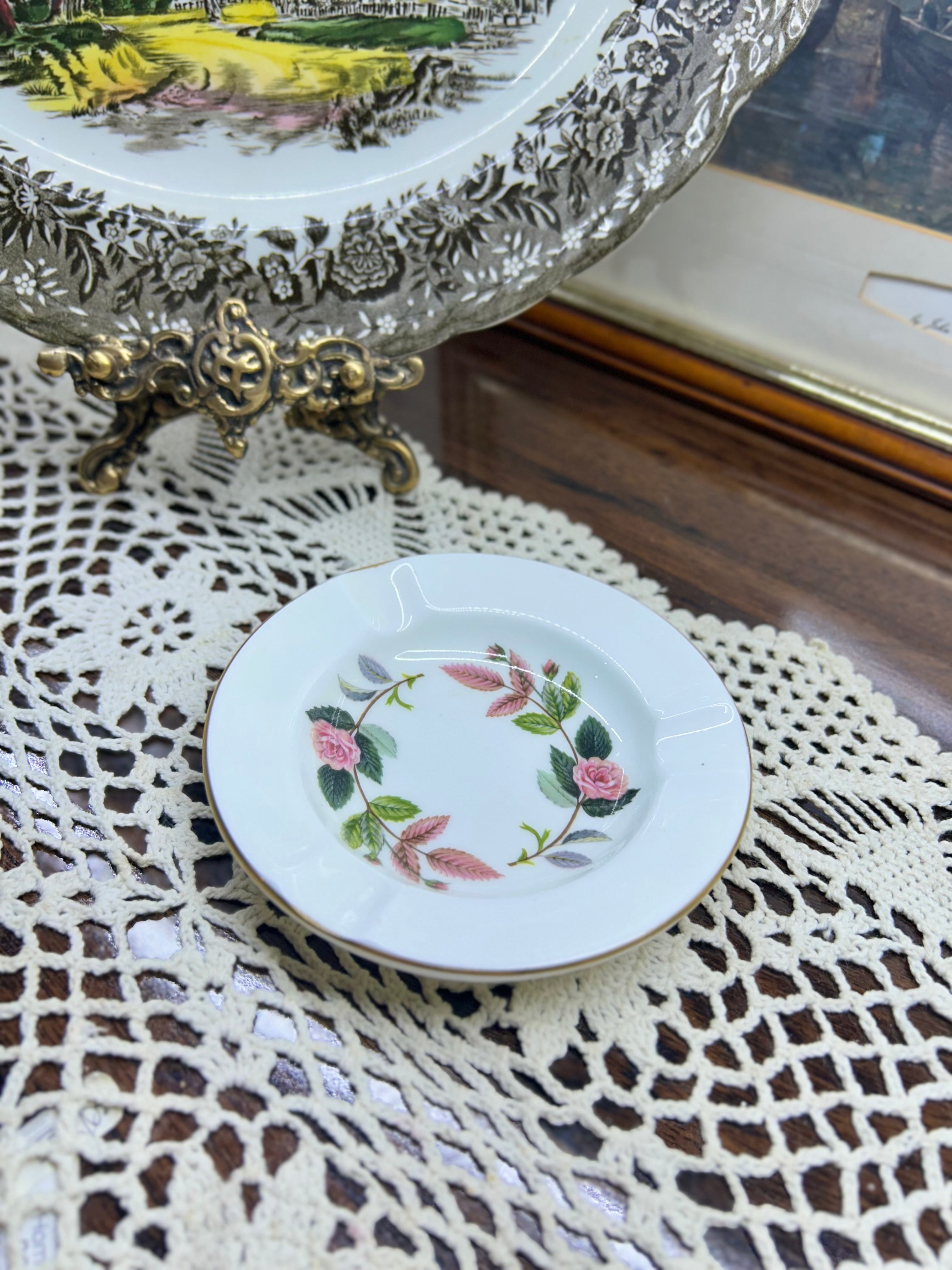 Wedgwood Hathaway Rose ashtray — England