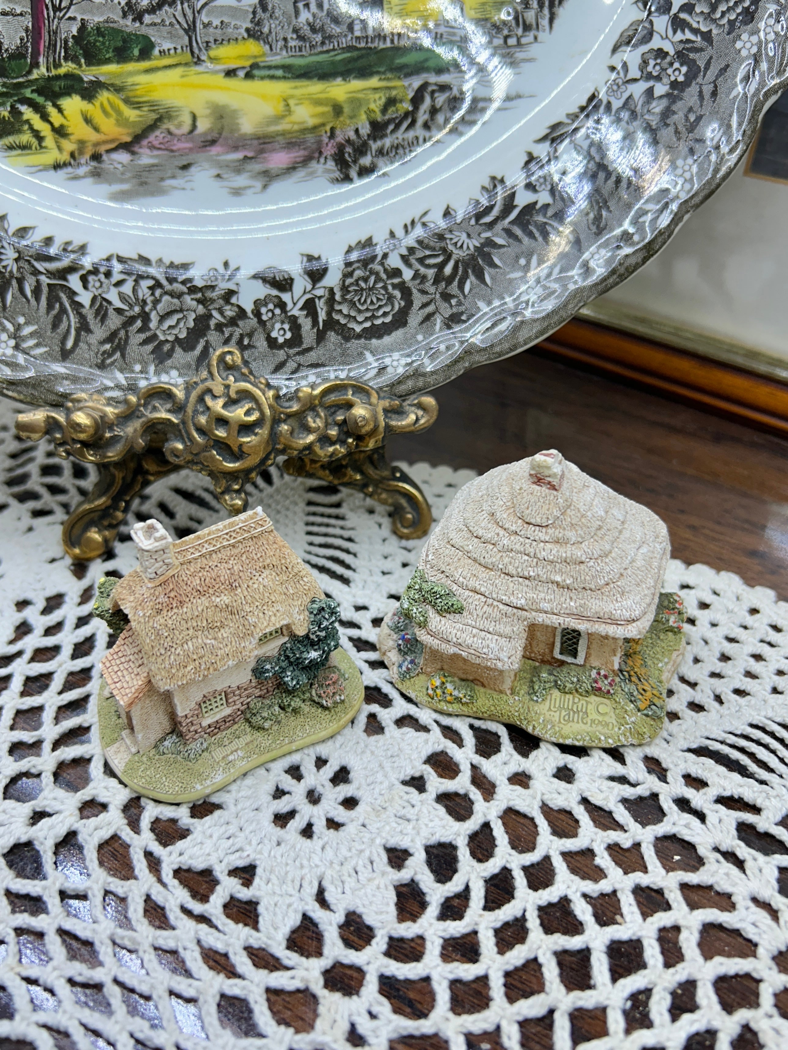 Lilliput Lane miniature cottages, popular British hand-painted collectibles — PAIR