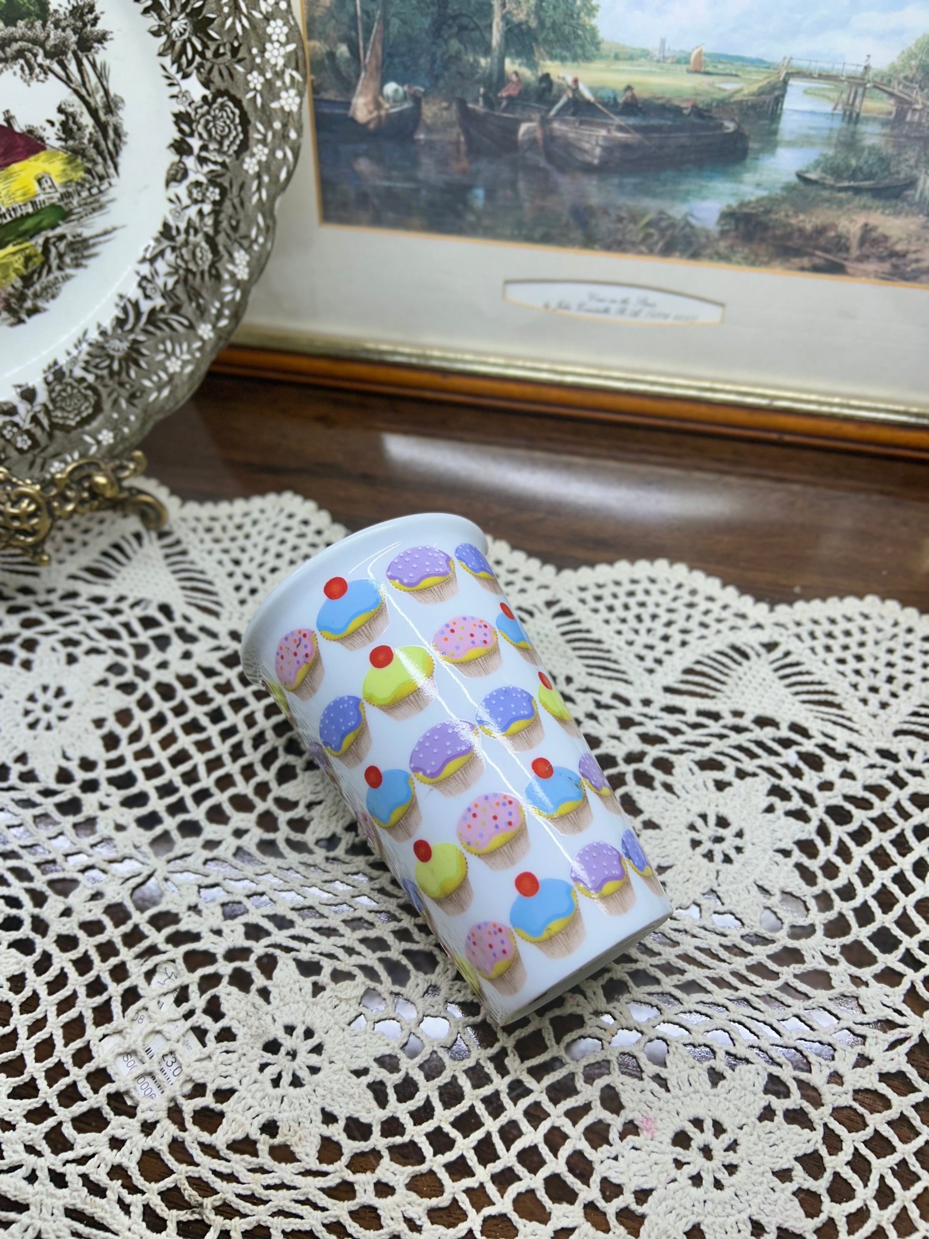 Large mug by “the leonardo collection”