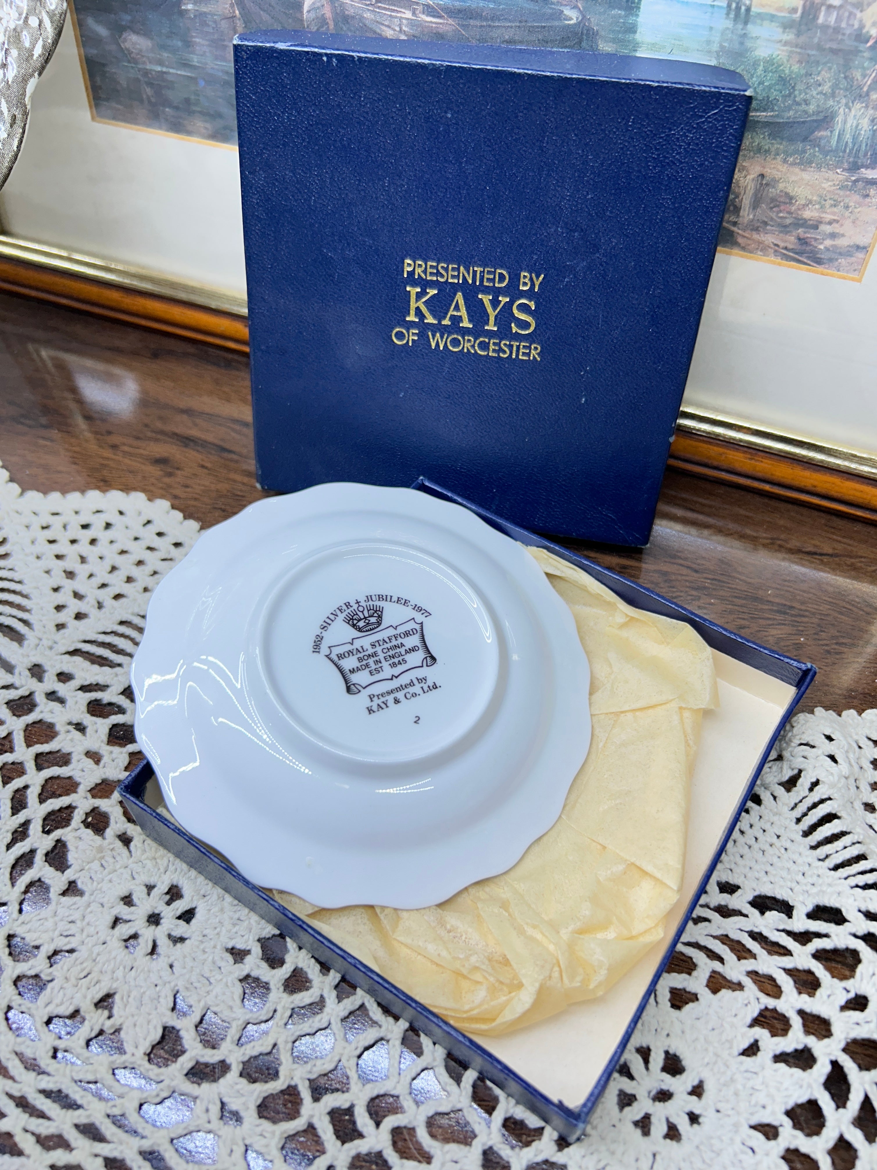1977 Royal Stafford bone china dish — commemorating the Queen Elizabeth II Silver Jubilee (boxed)