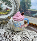 Unicorn 3D mug with a pastel-colored icing lid