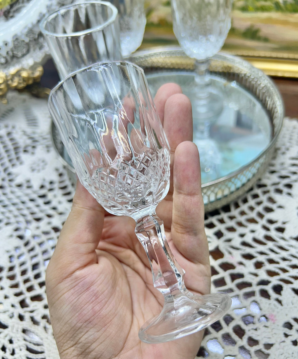Cristal D'Arques crystal sherry glasses with a diamond-cut pattern — Set of 4