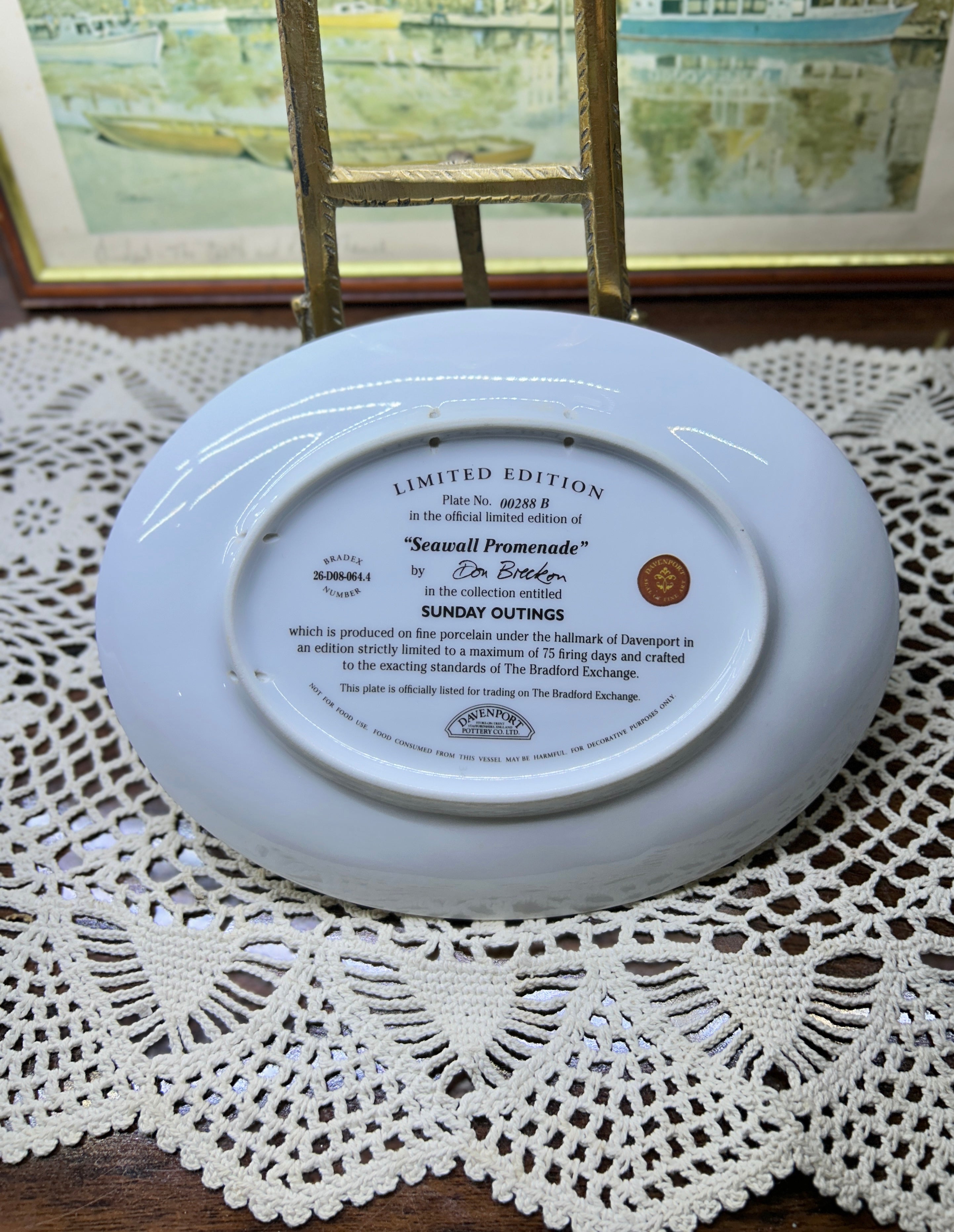 Davenport’s porcelain collector plate featuring railway art by the acclaimed British artist Don Breckon 9”