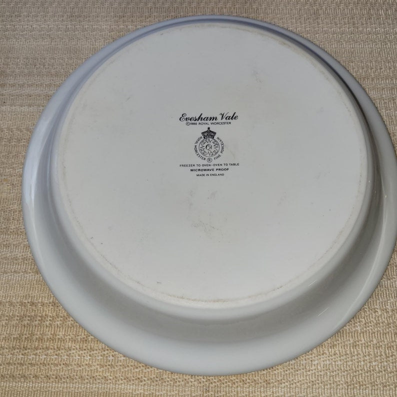 Royal Worcester Pie Baking Plate Evesham Vale Green trim — 1986 England