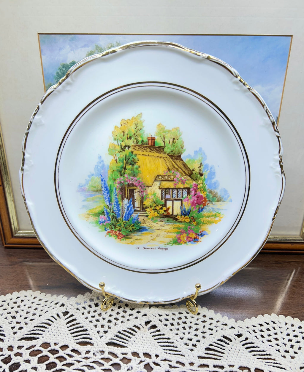 Vintage decorative plate "A Somerset Cottage" plate