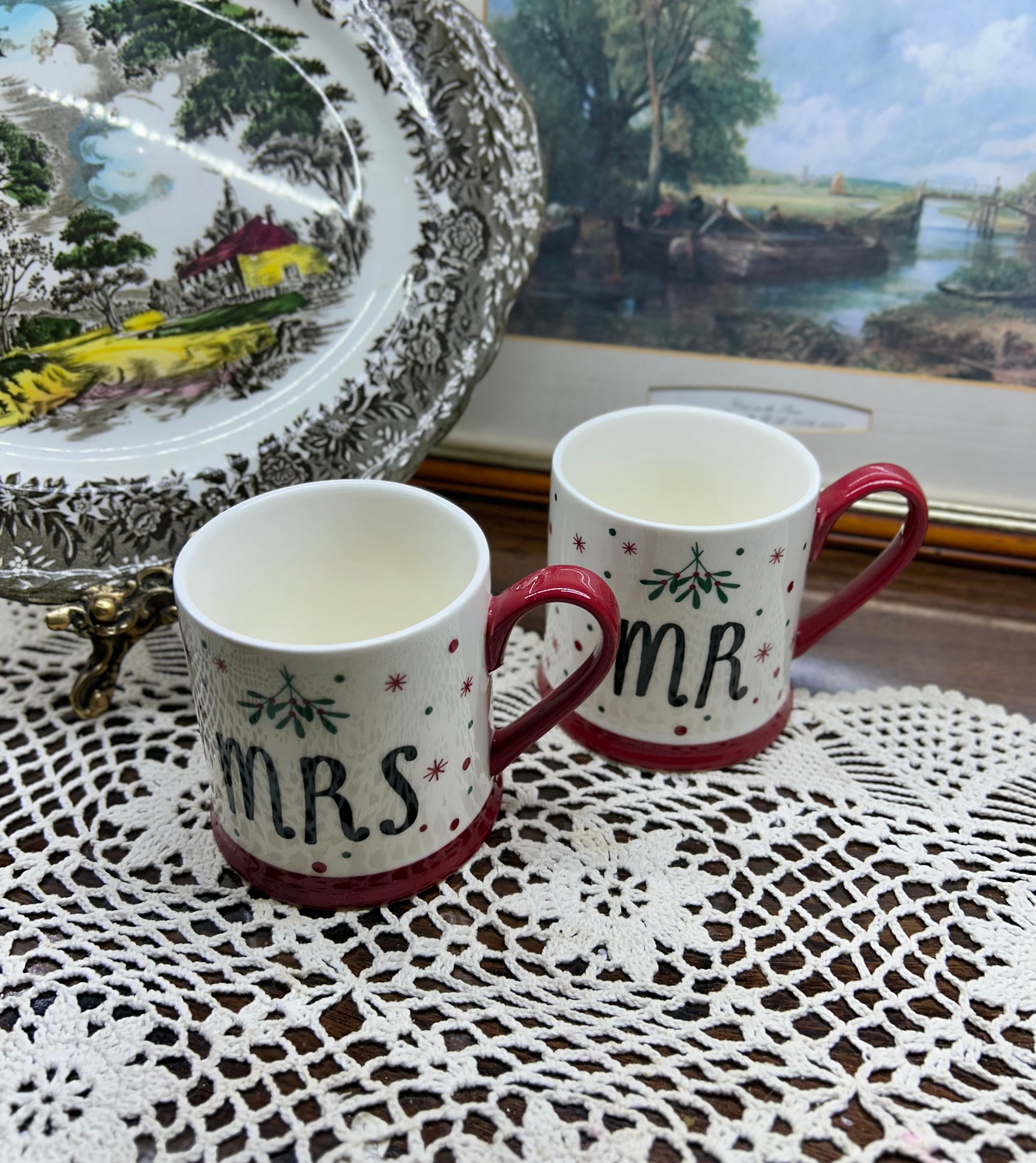 Set of Mr. and Mrs. campfire mugs — Large glazed mugs
