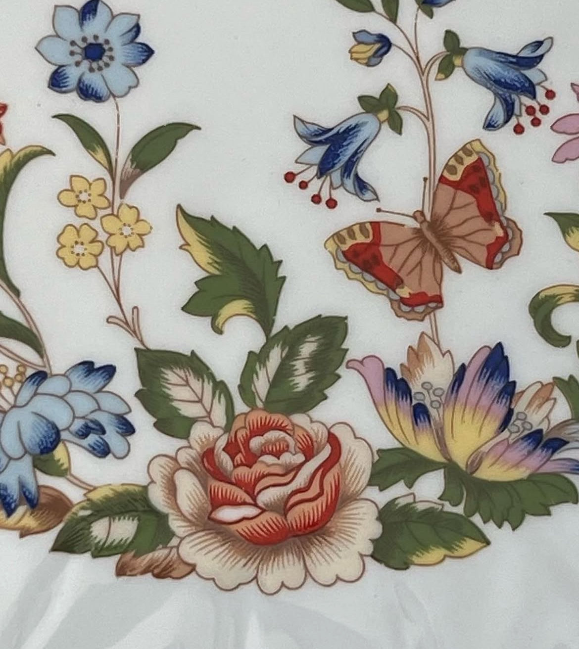 AYNSLEY COTTAGE GARDEN Floral Pattern with a Butterfly l Small Cake plate l 21cm Diameter l Fine Bone China l Made in England