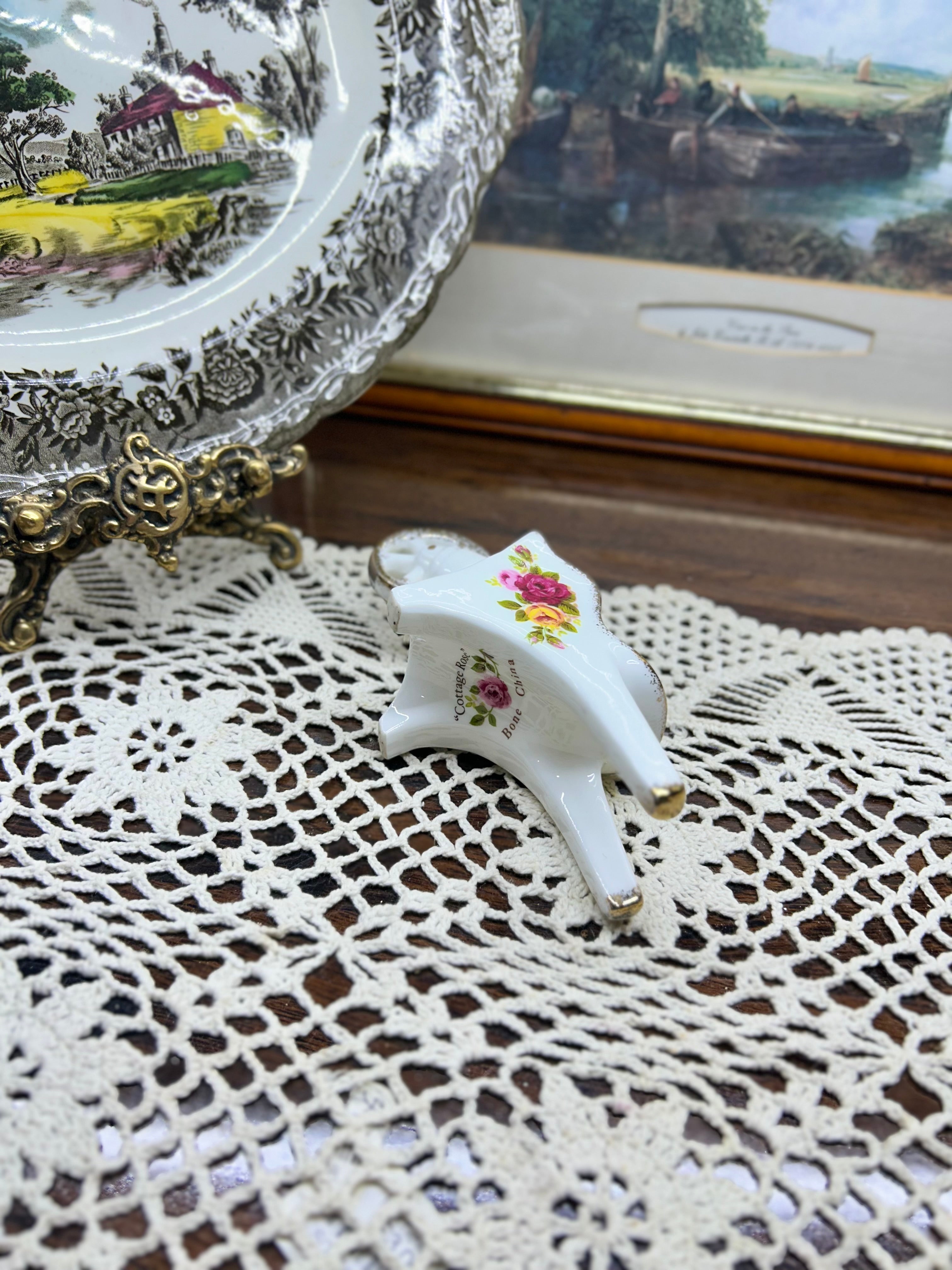 Vintage floral decoration cart