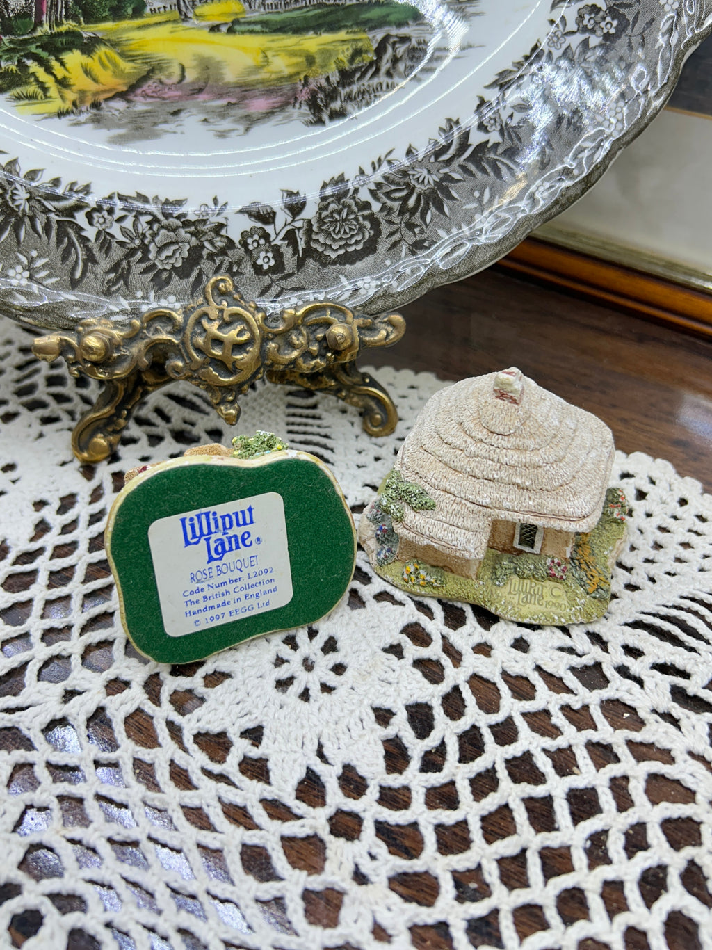 Lilliput Lane miniature cottages, popular British hand-painted collectibles — PAIR